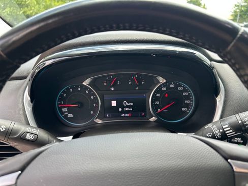 Used 2021 Chevrolet Traverse RS FWD image 24