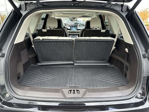 Used 2023 Lincoln Aviator Black Label w/ Jet Package image 88