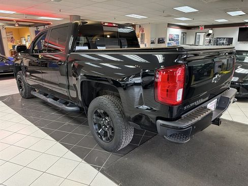 Used 2018 Chevrolet Silverado 1500 LTZ Z71 w/ LTZ Plus Package AWD/4WD image 8