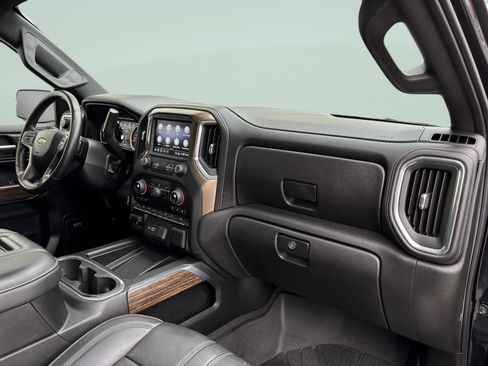 Used 2020 Chevrolet Silverado 1500 High Country w/ Technology Package image 44