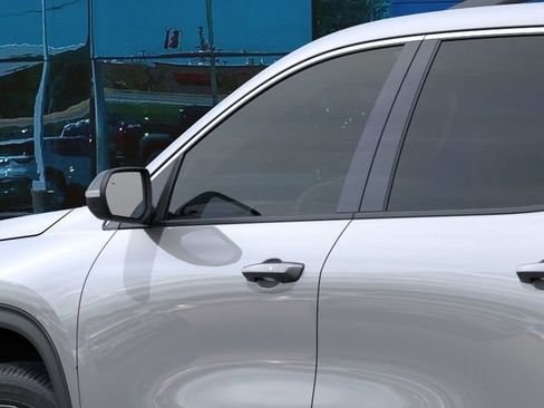 New 2026 Chevrolet Traverse LT image 12