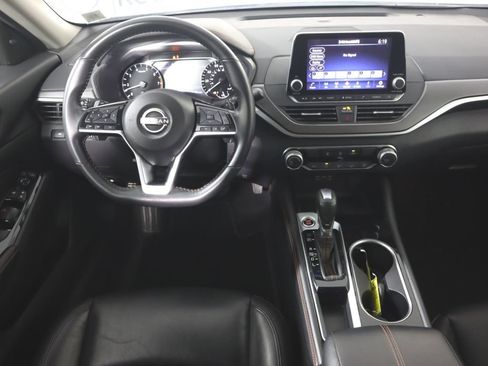 Used 2023 Nissan Altima 2.5 SR image 23