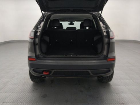 Used 2020 Jeep Cherokee Trailhawk image 29