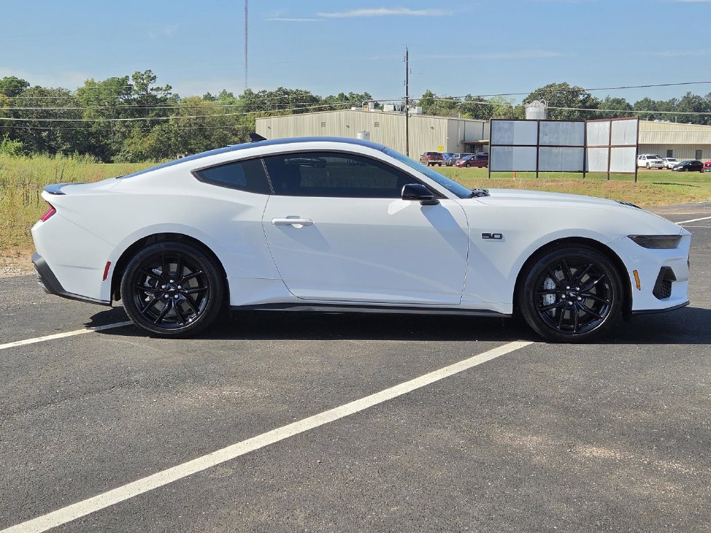 Used 2026 Ford Mustang GT w/ Mustang Nite Pony Package RWD image 9