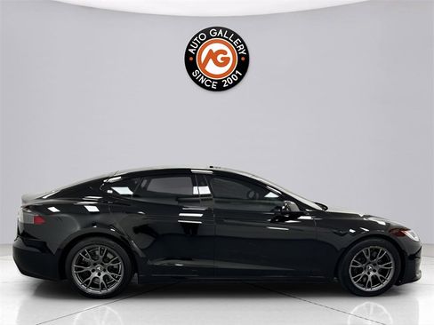 Used 2022 Tesla Model S image 8