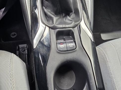 Used 2019 Toyota Corolla SE FWD image 16