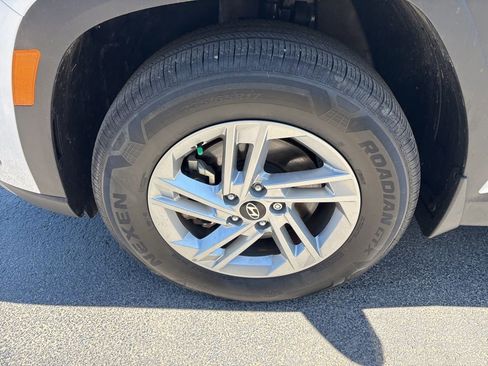 Certified 2025 Hyundai Tucson SE AWD/4WD image 10