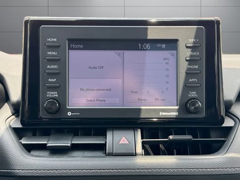 Used 2021 Toyota RAV4 LE AWD/4WD image 21