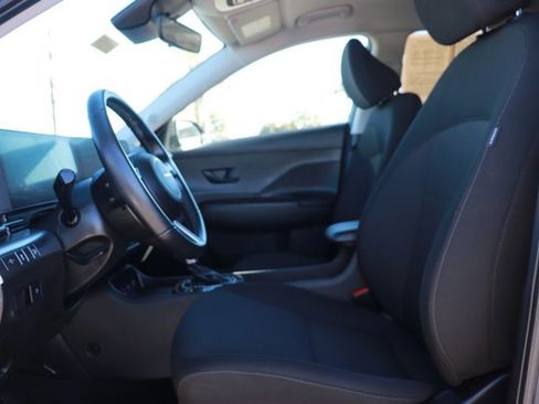 Used 2025 Hyundai Kona SEL image 10