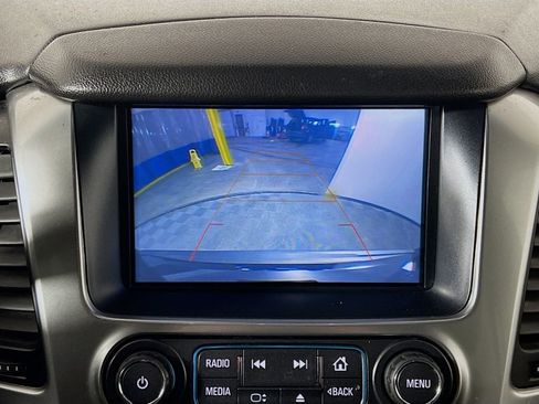 Used 2019 Chevrolet Suburban LT image 14