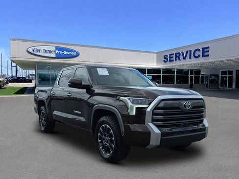 Used 2024 Toyota Tundra Limited AWD/4WD image 2