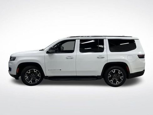 Used 2024 Jeep Wagoneer Series III w/ Convenience Group I image 12