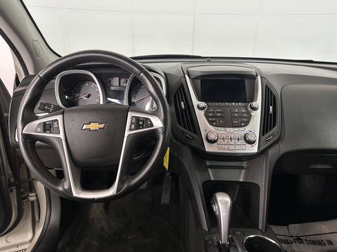 Used 2015 Chevrolet Equinox LT w/ Driver Convenience Package image 3