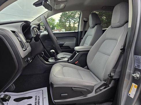 Used 2020 Chevrolet Colorado W/T w/ WT Convenience Package RWD image 13