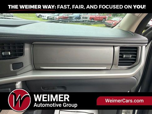 Used 2023 Ford Expedition XLT AWD/4WD image 23