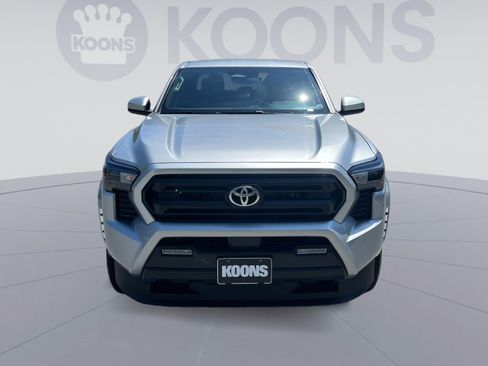 Used 2026 Toyota Tacoma SR5 AWD/4WD image 11