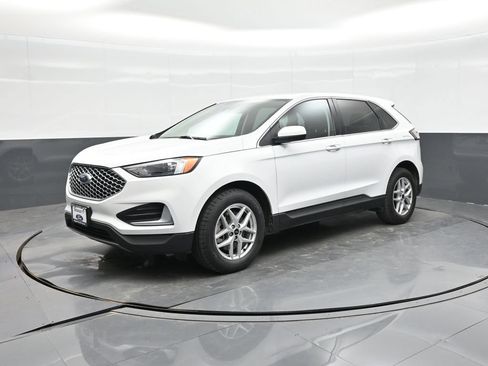 Certified 2024 Ford Edge SEL AWD/4WD image 17