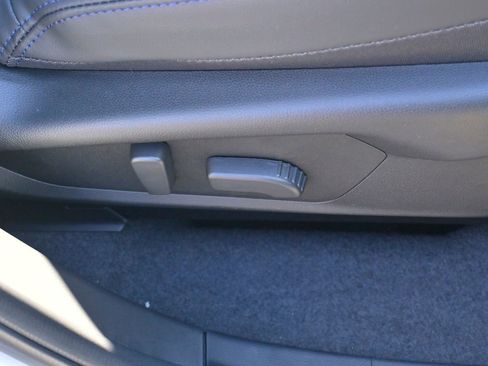 Used 2025 Subaru Forester Limited image 22