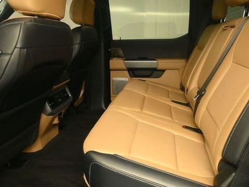 Certified 2025 Ford F250 Lariat w/ Lariat Ultimate Package AWD/4WD image 11
