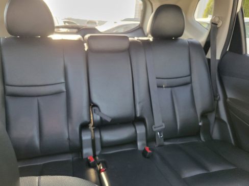 Used 2017 Nissan Rogue SL w/ SL Premium Package AWD/4WD image 26