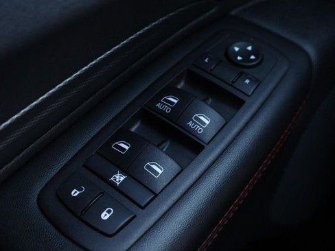 Used 2025 Dodge Durango GT AWD/4WD image 21