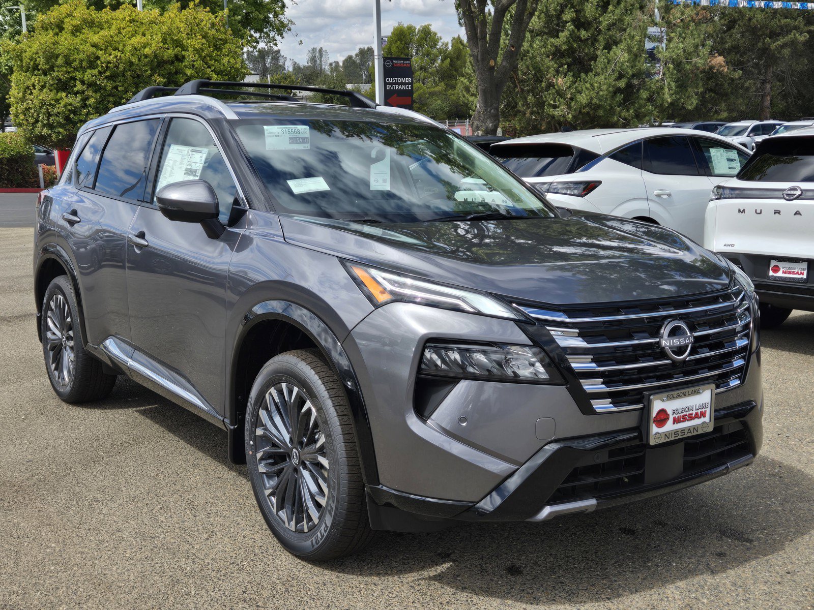 New 2026 Nissan Rogue Platinum w/ Platinum Premium Package AWD/4WD image 1