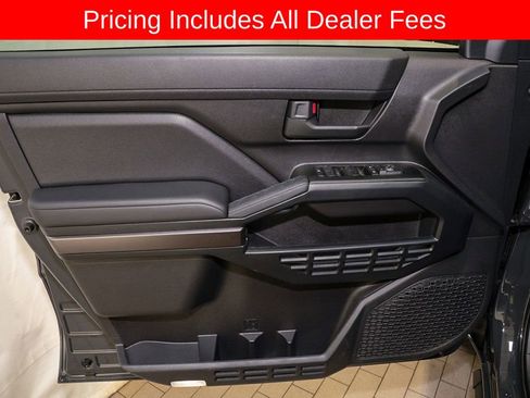 Used 2025 Toyota 4Runner SR5 AWD/4WD image 11