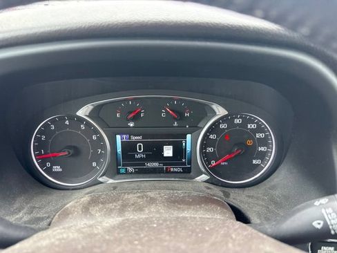 Used 2017 GMC Acadia SLT FWD image 8