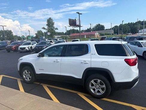 Used 2019 GMC Acadia SLE FWD image 3