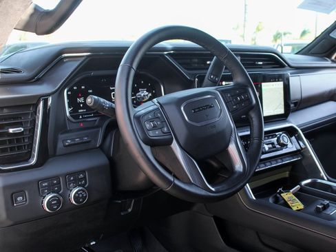 Used 2025 GMC Sierra 2500 Denali Ultimate image 24