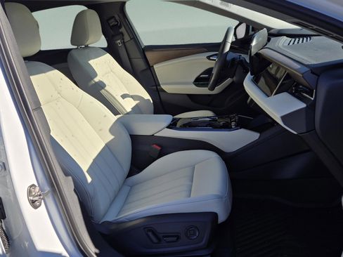 New 2025 Audi A6 e-tron Premium Plus w/ Premium Plus image 15