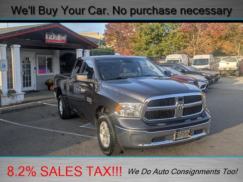 Used 2024 RAM 1500 Classic SLT image 4