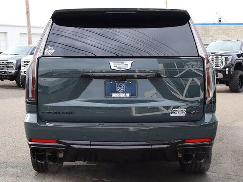 Used 2026 Cadillac Escalade V w/ LPO, ONYX Package image 4