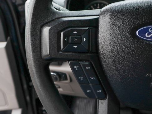 Used 2017 Ford F150 XLT image 21