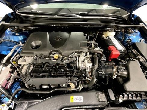 Certified 2020 Toyota Camry LE image 11