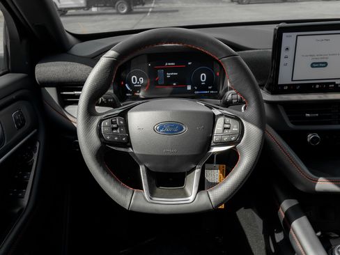 Used 2026 Ford Explorer ST-Line w/ ST-Line Street Pack AWD/4WD image 10