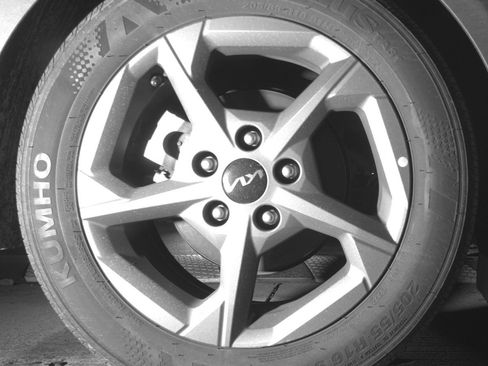 Used 2025 Kia K4 LXS image 15