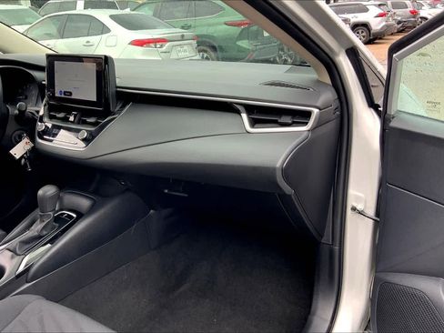 Used 2023 Toyota Corolla LE image 18