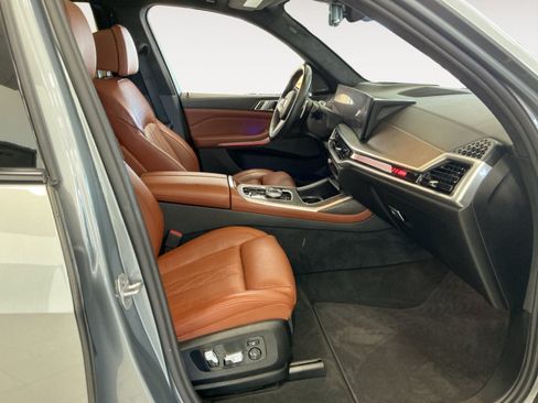 Used 2023 BMW X7 M60i w/ Executive Package AWD/4WD image 15