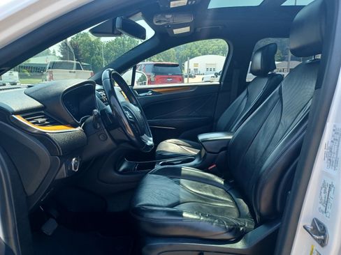Used 2019 Lincoln MKC Reserve w/ MKC Technology Package AWD/4WD image 10