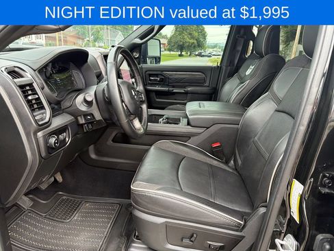 Used 2025 RAM 3500 Limited AWD/4WD image 10