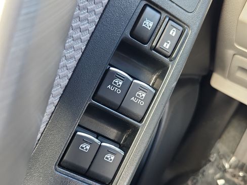 Used 2018 Subaru Forester 2.5i Premium w/ Popular Package #2A AWD/4WD image 30