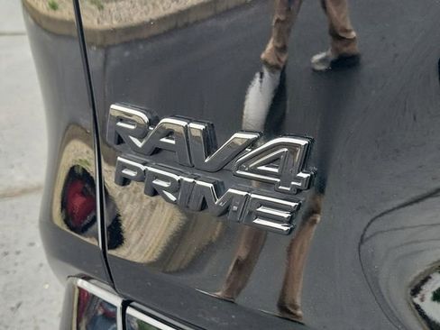 Used 2024 Toyota RAV4 SE w/ Weather & Moonroof Package AWD/4WD image 6