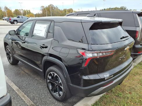 New 2026 Chevrolet Equinox LT w/ Convenience Package II image 4