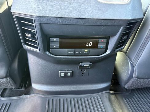 Used 2023 Toyota Sequoia Limited image 9