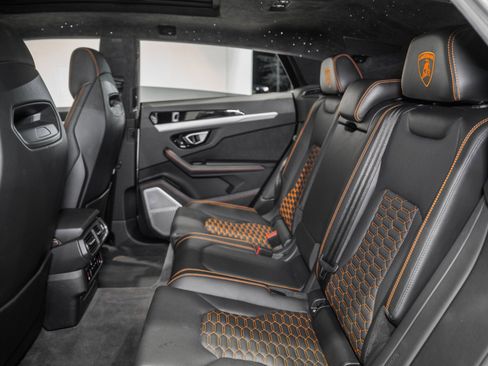 Used 2020 Lamborghini Urus image 20