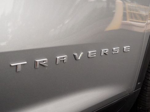 Used 2026 Chevrolet Traverse LT FWD image 40