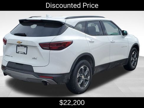 Certified 2023 Chevrolet Blazer LT w/ Convenience Package AWD/4WD image 3