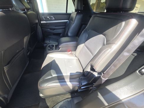 Used 2018 Ford Explorer Sport w/ Equipment Group 401A AWD/4WD image 7