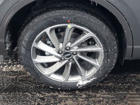 New 2026 Lincoln Corsair Premiere image 5